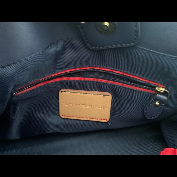 Tommy Hilfiger Bag - Picture 5 of 10